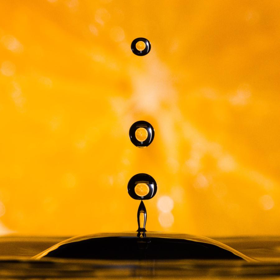 اضغط على الصورة لعرض أكبر. 

الإسم:	Orange-Droplet-Macro-Photo.jpg 
مشاهدات:	14 
الحجم:	46.0 كيلوبايت 
الهوية:	172473