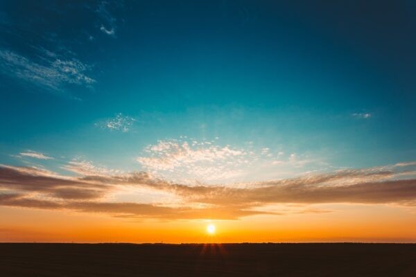 اضغط على الصورة لعرض أكبر. 

الإسم:	cloud-formations-at-sunset-600x400.jpg 
مشاهدات:	16 
الحجم:	28.8 كيلوبايت 
الهوية:	173255